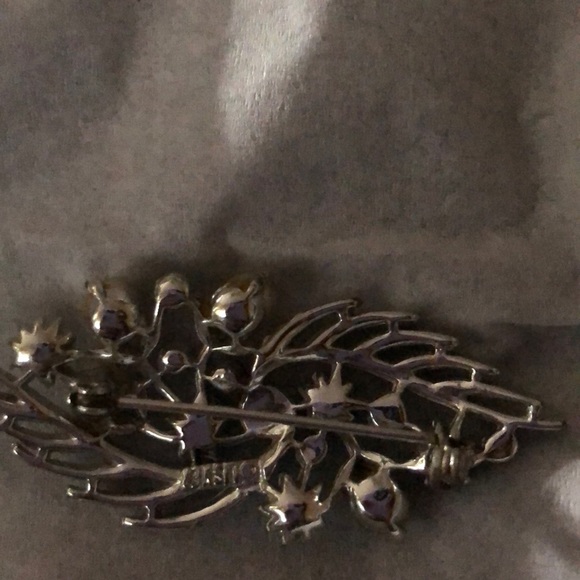 Pin - Picture 2 of 2